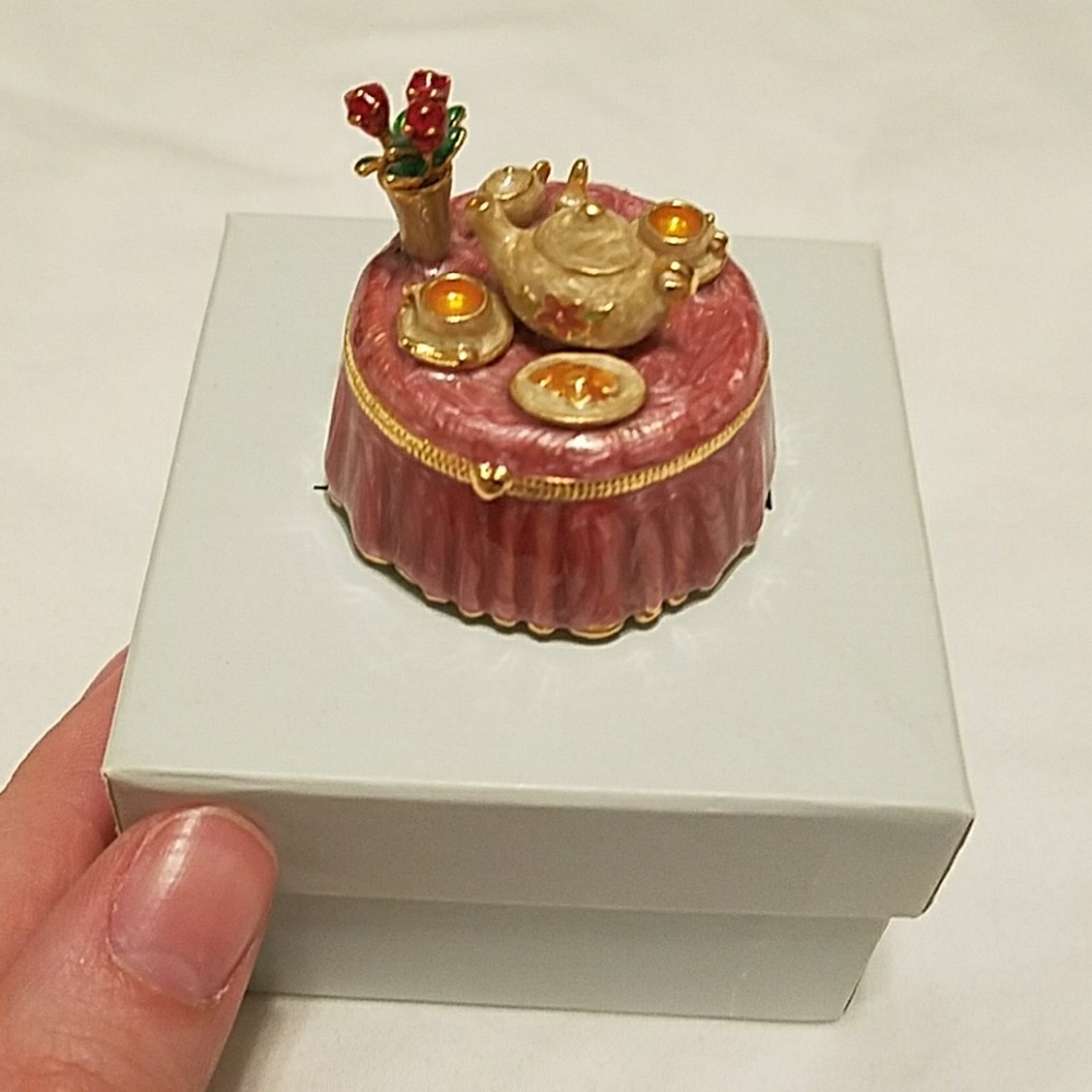 Monet Tea Party collectable trinket box